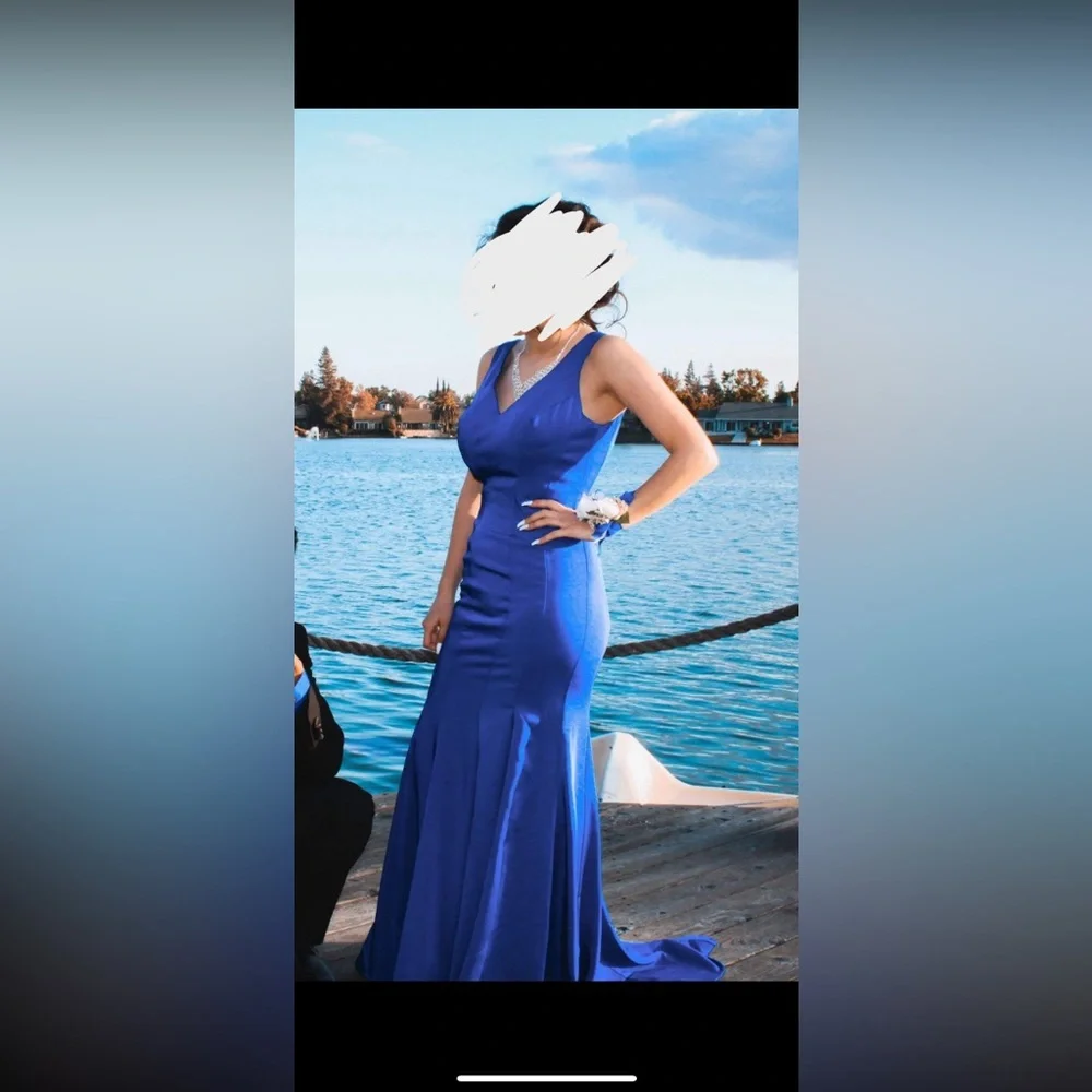 PROM DRESS - Picture 4 of 4